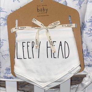 RAE 🤍DUNN BANDANA BIBS